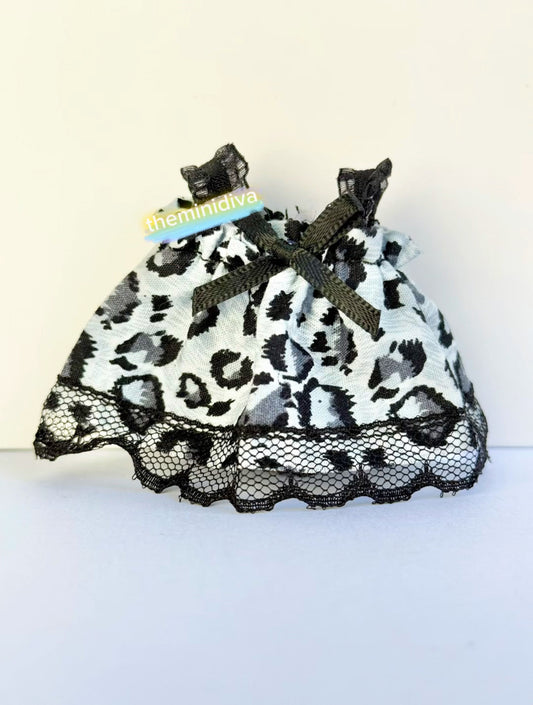 Labubu clothes grey leopard print outfits for Labubu animal prints laced dress light airy dress Labubu leopard animal style Labubu